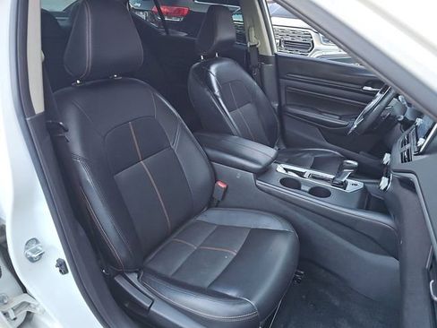 Used 2020 Nissan Altima 2.5 SR w/ Premium Package FWD image 8