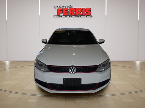 Used 2012 Volkswagen Jetta SE FWD image 8