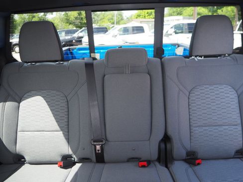 Certified 2025 RAM 1500 Lone Star image 15