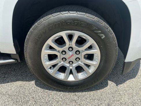 Used 2020 GMC Yukon XL SLT AWD/4WD image 11