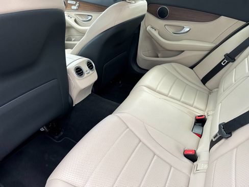 Used 2021 Mercedes-Benz C 300 Sedan image 12