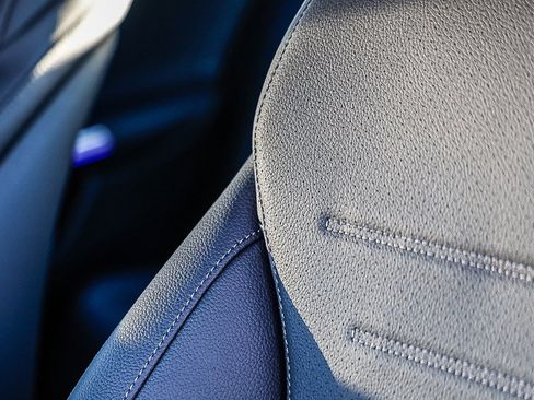 New 2025 Mercedes-Benz C 300 4MATIC Sedan image 26