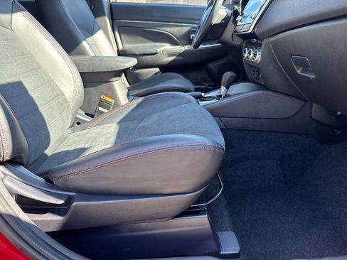 Used 2024 Mitsubishi Outlander Sport ES image 13