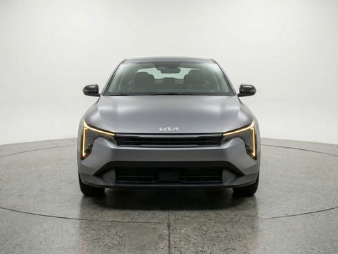 Used 2025 Kia K4 FWD image 2