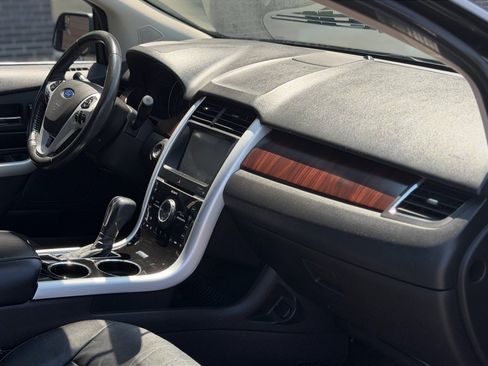 Used 2011 Ford Edge Limited w/ 301A Rapid Spec Order Code FWD image 9