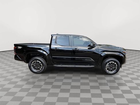 Used 2024 Toyota Tacoma TRD Sport w/ TRD Sport Upgrade Package RWD image 6