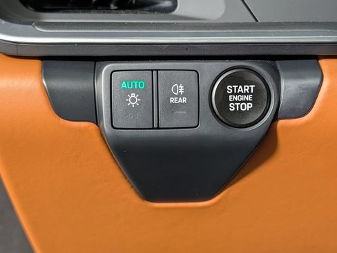 Certified 2025 Porsche 911 Carrera 4 GTS AWD/4WD image 34