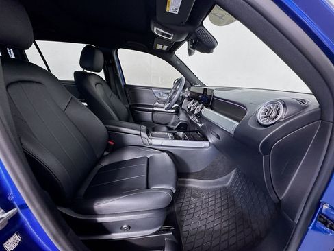 Used 2024 Mercedes-Benz GLB 250 4MATIC image 26