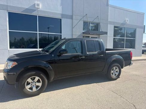 Used 2013 Nissan Frontier SV AWD/4WD image 5