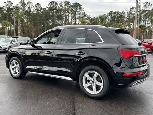 Used 2023 Audi Q5 2.0T Premium w/ Convenience Package image 4