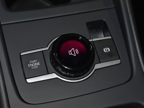 New 2026 Volkswagen Tiguan SE AWD/4WD image 11