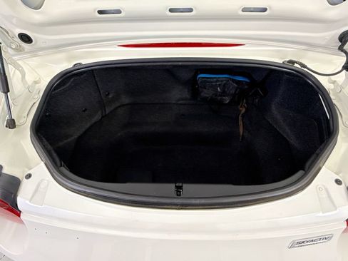 Used 2019 MAZDA MX-5 Miata Grand Touring w/ GT-S Package RWD image 24