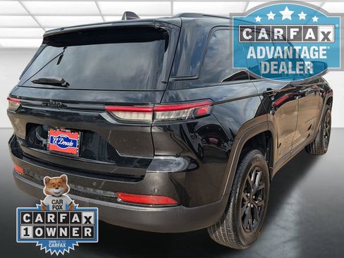 Used 2024 Jeep Grand Cherokee Altitude AWD/4WD image 26