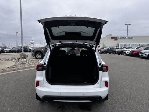 Certified 2023 Ford Escape ST-Line Select w/ Tech Pack #2 image 22