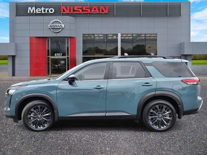 New 2026 Nissan Pathfinder SL