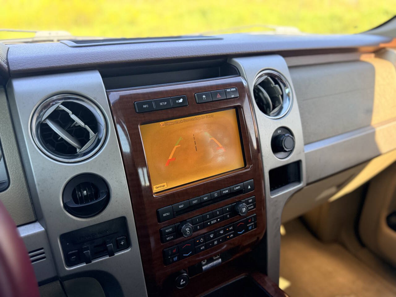 Used 2010 Ford F150 Lariat RWD image 23