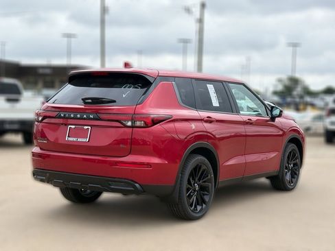 New 2026 Nissan Rogue SL AWD/4WD image 4