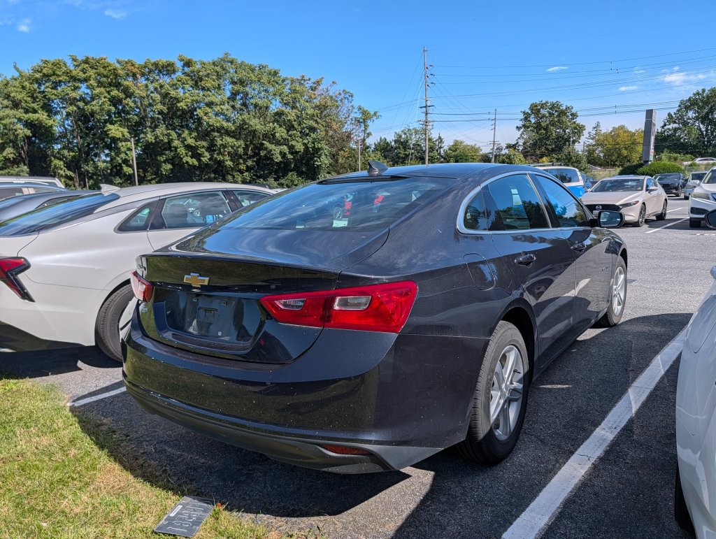 Used 2023 Chevrolet Malibu LS FWD image 6