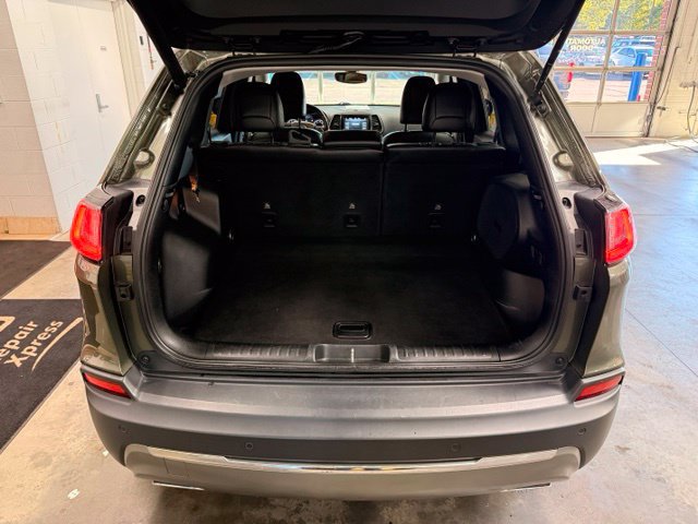 Used 2020 Jeep Cherokee Limited AWD/4WD image 19