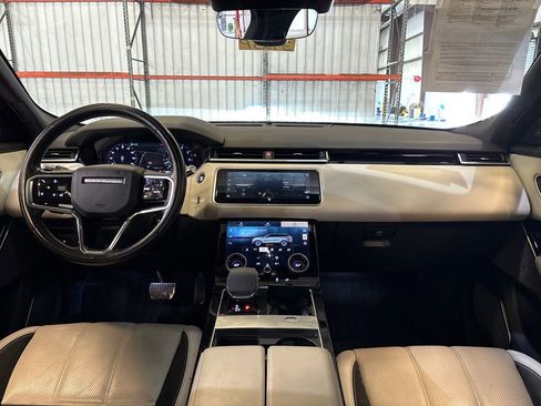 Used 2021 Land Rover Range Rover Velar R-Dynamic S image 12