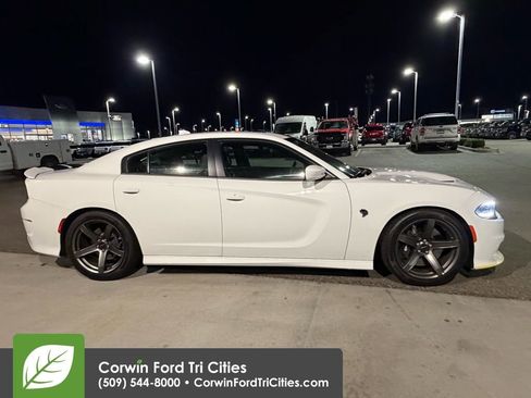 Used 2018 Dodge Charger SRT Hellcat w/ Harman/Kardon Audio Group image 11