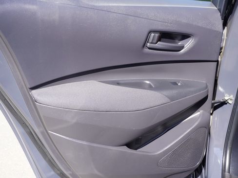 Used 2023 Toyota Corolla LE w/ Carpet Mat Package (TMS) FWD image 11