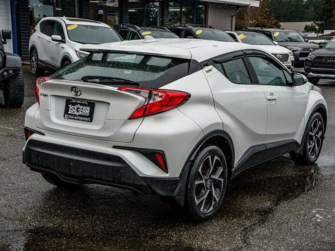 Used 2021 Toyota C-HR XLE image 15