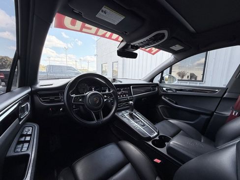 Used 2021 Porsche Macan S image 9