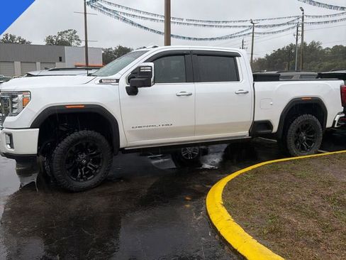 Used 2022 GMC Sierra 2500 Denali w/ Denali Ultimate Package image 2