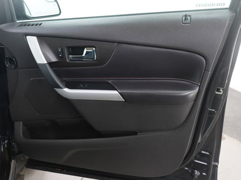 Used 2013 Ford Edge SEL image 11