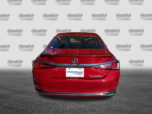 Certified 2021 Lexus ES 300h Ultra Luxury w/ Accessory Package 2 image 8