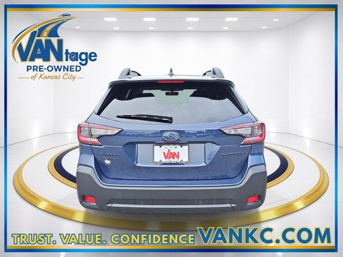 Certified 2025 Subaru Outback Onyx Edition AWD/4WD image 7
