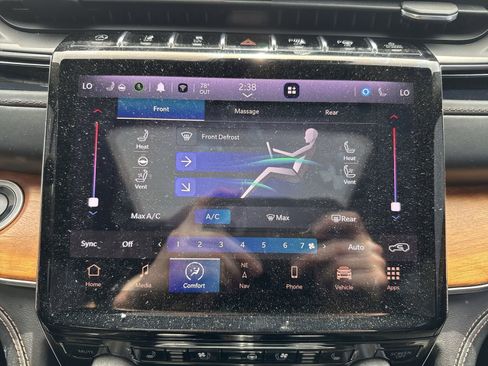 Used 2022 Jeep Grand Cherokee Summit AWD/4WD image 21