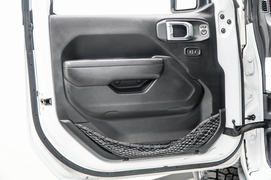 Used 2022 Jeep Wrangler Unlimited Rubicon AWD/4WD image 47
