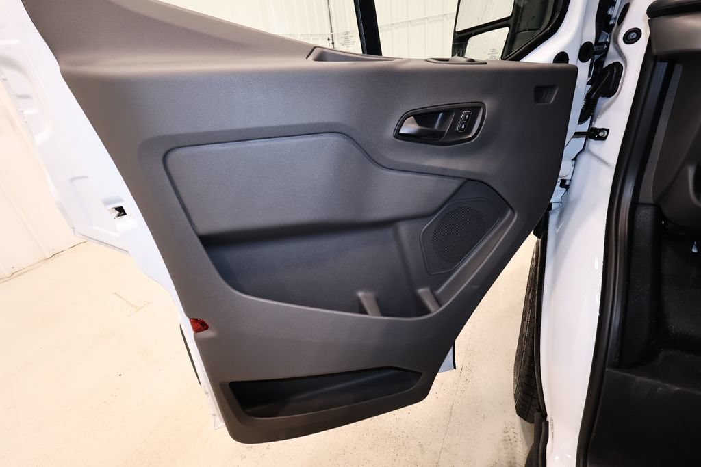 New 2026 Ford Transit 150 Low Roof w/ Load Area Protection Package RWD image 10