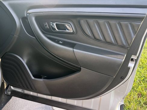 Used 2019 Ford Taurus SHO AWD/4WD image 40