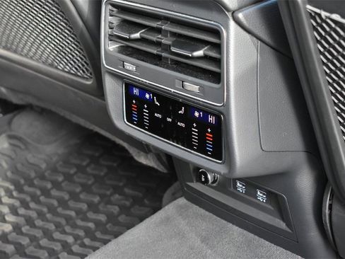 Used 2020 Audi SQ8 Premium Plus w/ Driver Assistance Package image 44