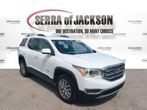 Used 2018 GMC Acadia SLE FWD image 2