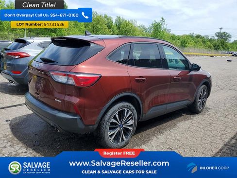 Used 2021 Ford Escape SE w/ SE Sport Appearance Package AWD/4WD image 4