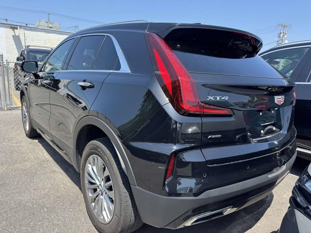 Used 2024 Cadillac XT4 Premium Luxury AWD/4WD image 11