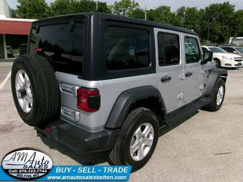 Used 2022 Jeep Wrangler Unlimited Sport AWD/4WD image 5