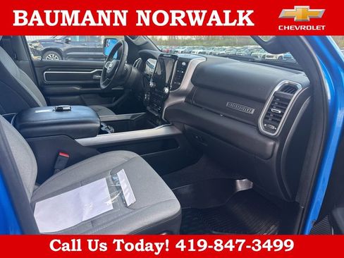 Used 2025 RAM 1500 Big Horn AWD/4WD image 24