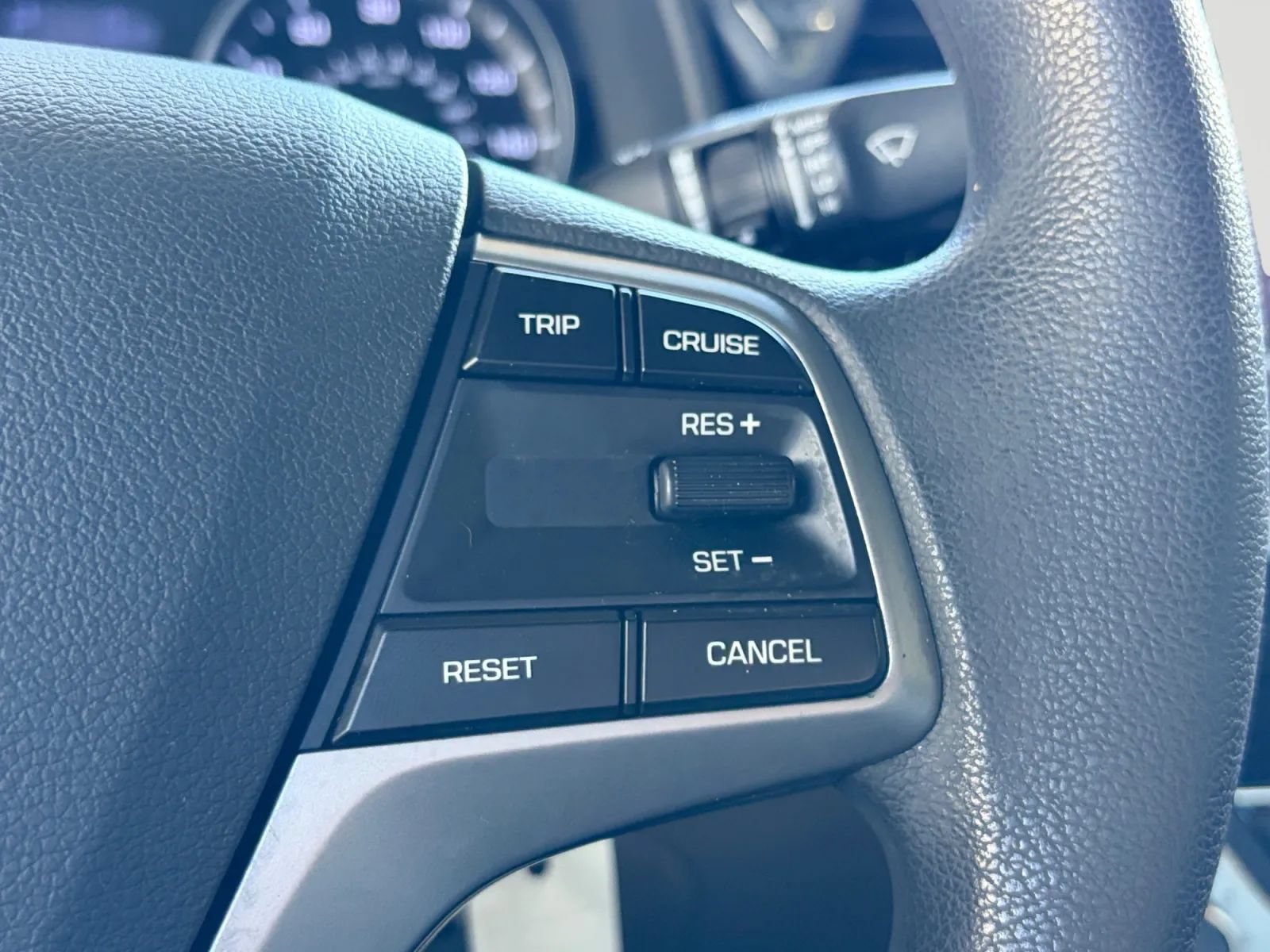 Used 2017 Hyundai Elantra SE FWD image 28