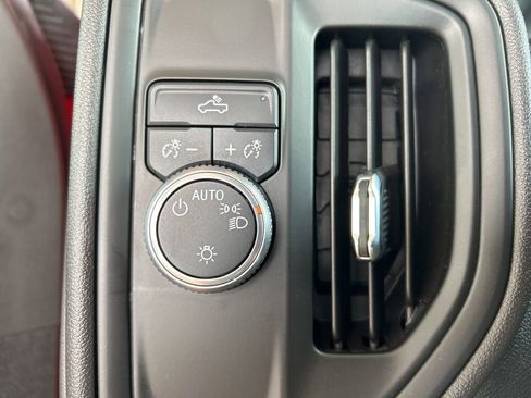 Used 2020 GMC Sierra 1500 2WD Regular Cab image 15