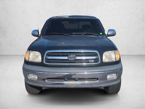 Used 2000 Toyota Tundra SR5 w/ Convenience Pkg image 2