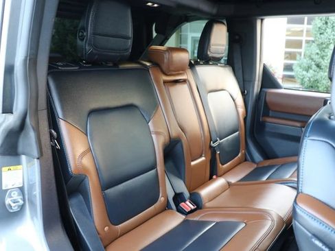 Used 2023 Ford Bronco Outer Banks AWD/4WD image 15