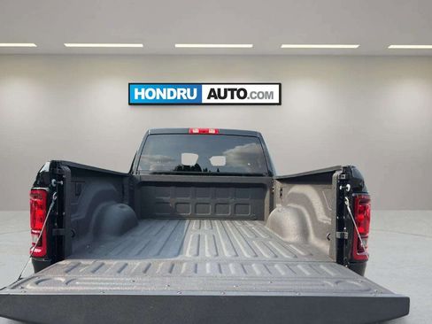 Used 2026 RAM 2500 Big Horn AWD/4WD image 9