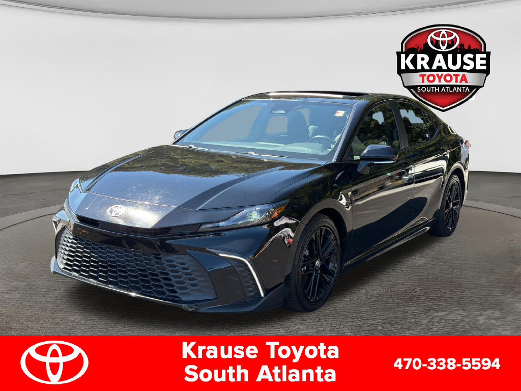 Used 2025 Toyota Camry SE w/ Convenience Package FWD image 3