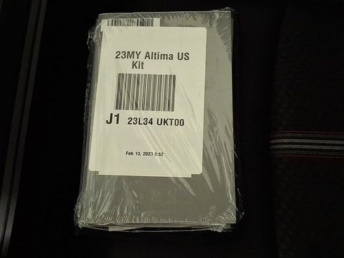 Used 2023 Nissan Altima 2.5 SR FWD image 25