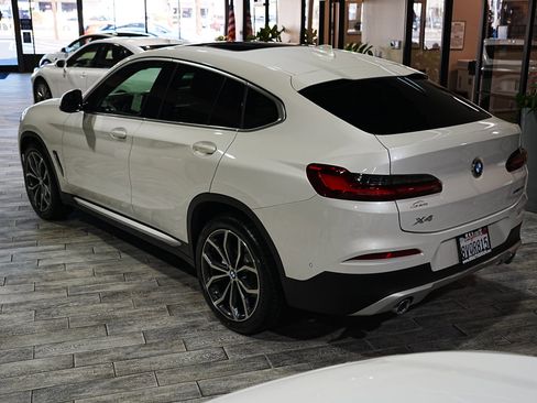 Used 2021 BMW X4 xDrive30i w/ Premium Package image 4